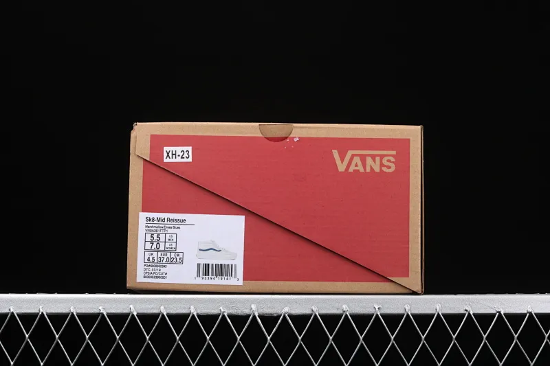 All Categories Vans Vans Series Vans Mid Vans Sk8 Mid Reissue Vans Mid VN0A391FTP1 One size too large